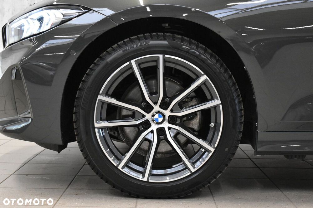 BMW Seria 3 320d xDrive mHEV - 7
