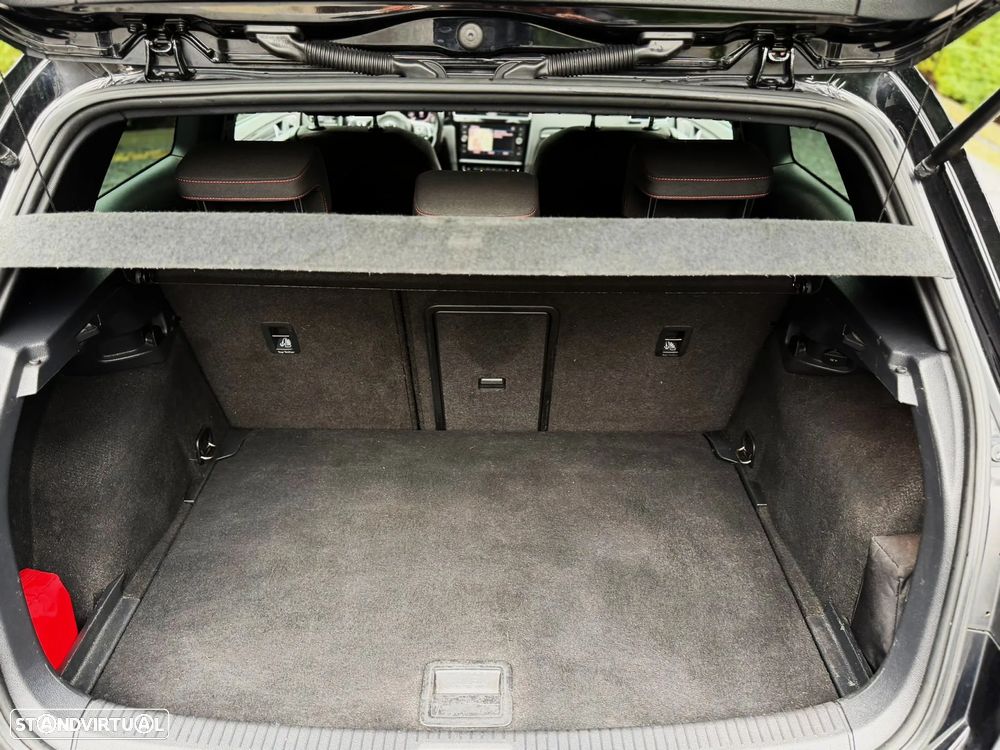 VW Golf GTI 2.0 TSI OPF Performance - 21