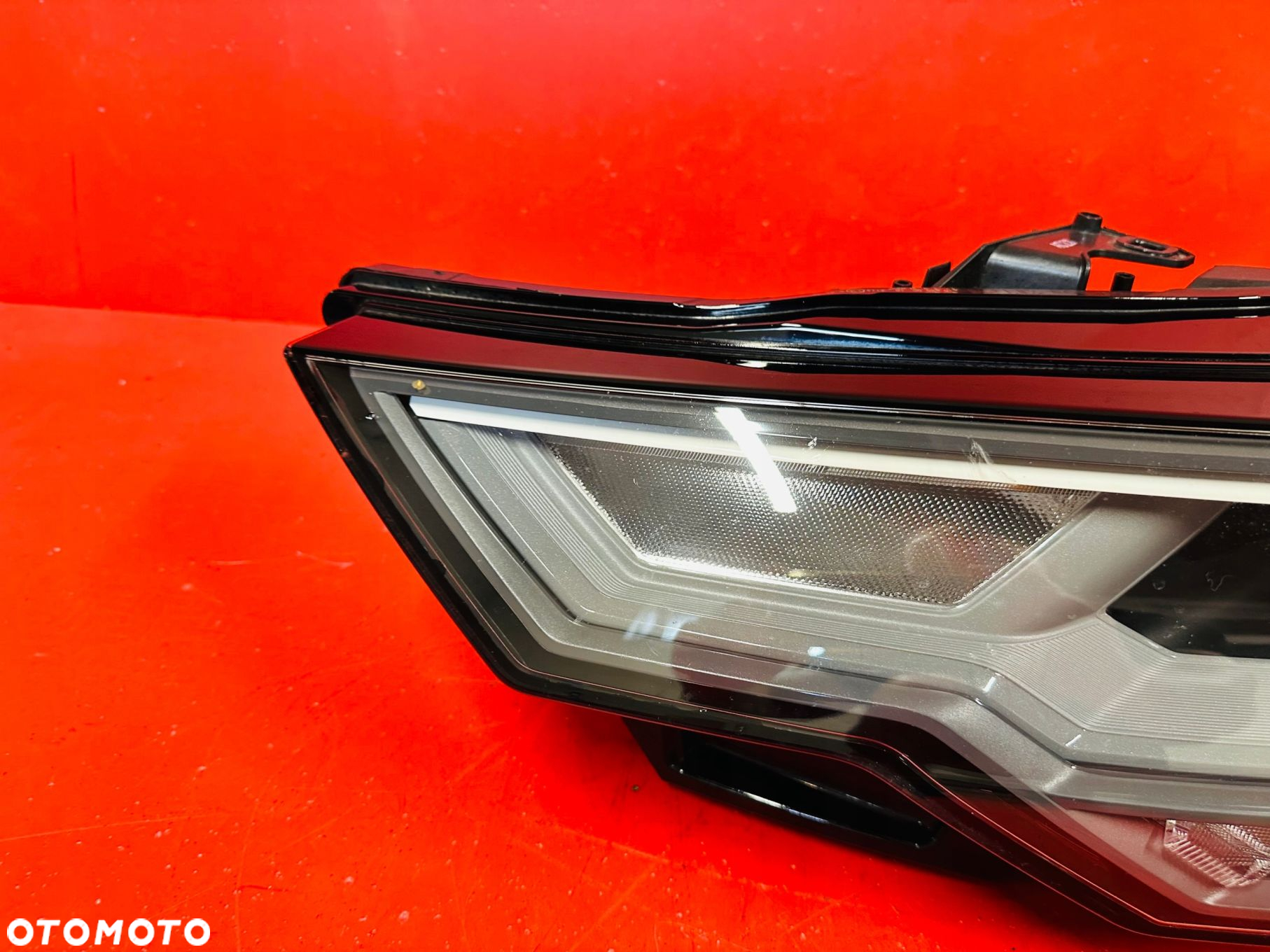 LAMPA LEWA AUDI A6 C8 LED EUROPA 4K0.941.033 KOMPLETNA - 2