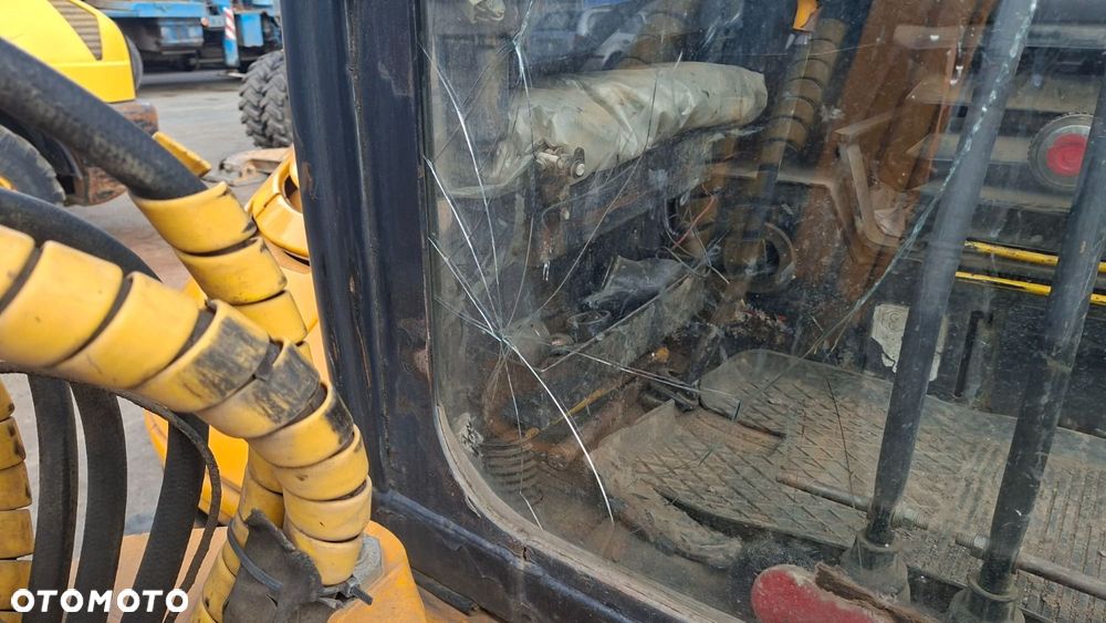 JCB 8052 - 20