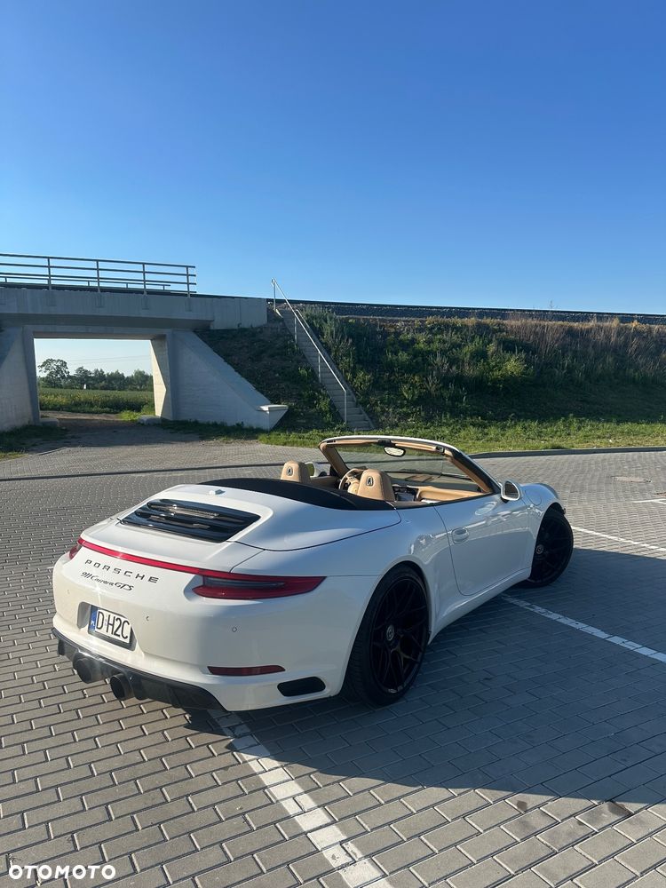 Porsche 911 - 4