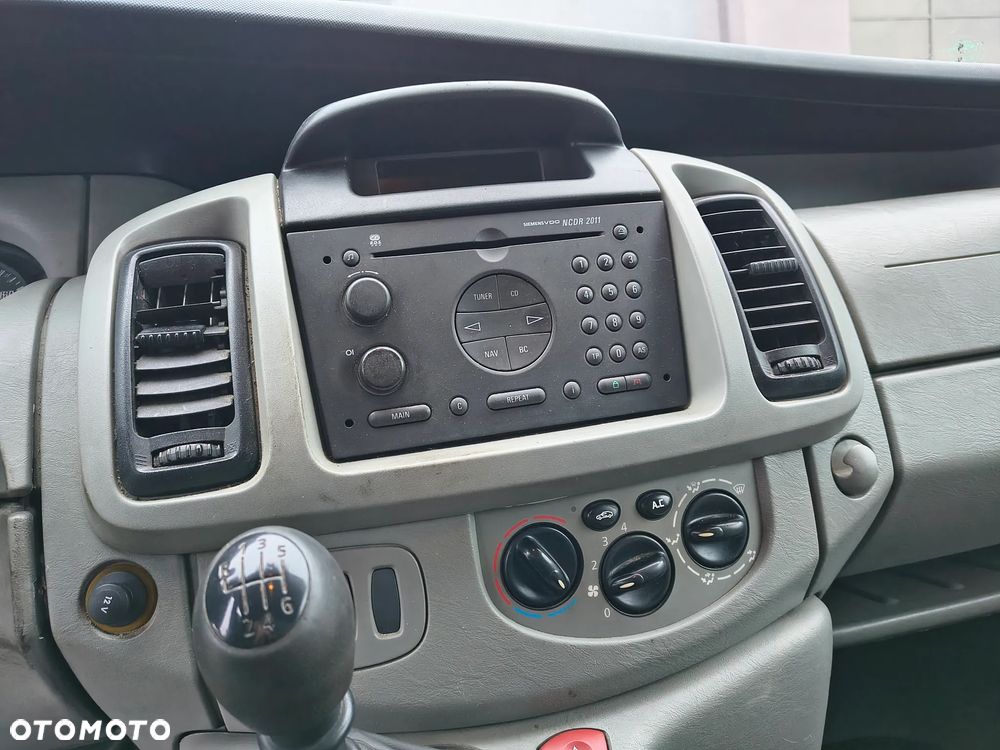 Opel Vivaro Tour - 31