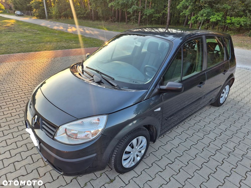 Renault Scenic 1.6 16V Dynamique - 10