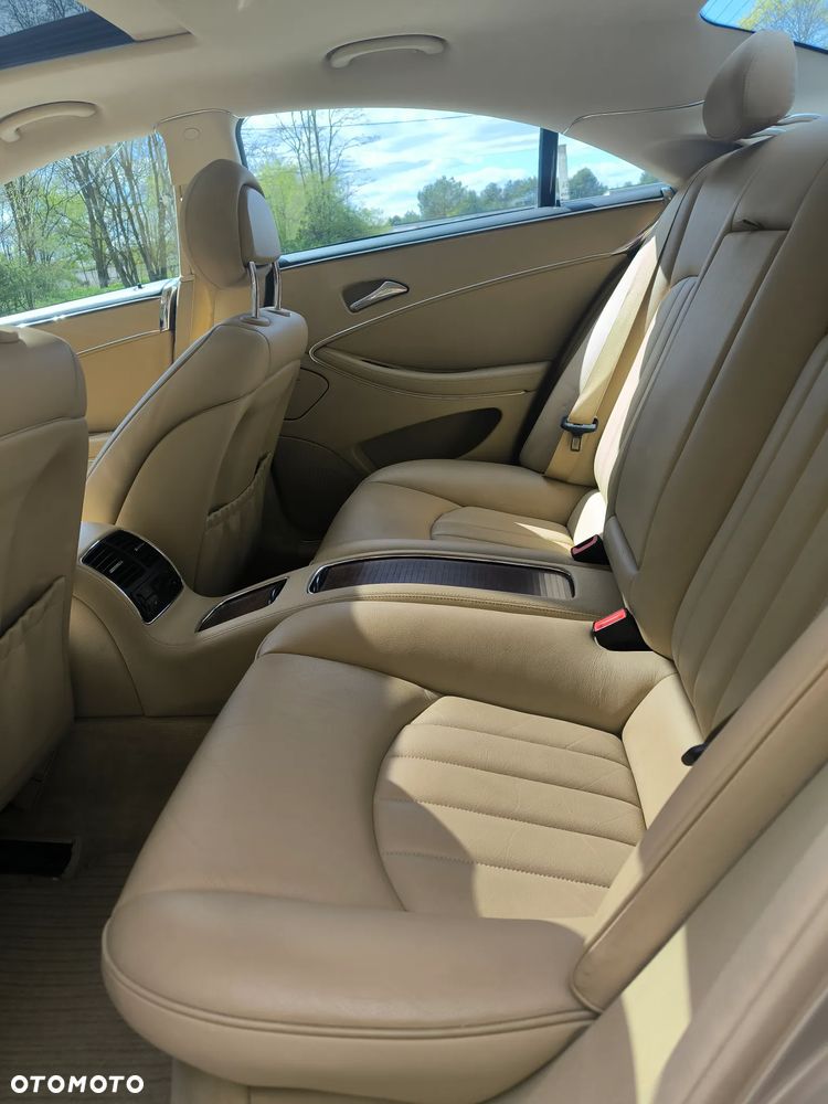 Mercedes-Benz CLS 500 - 14
