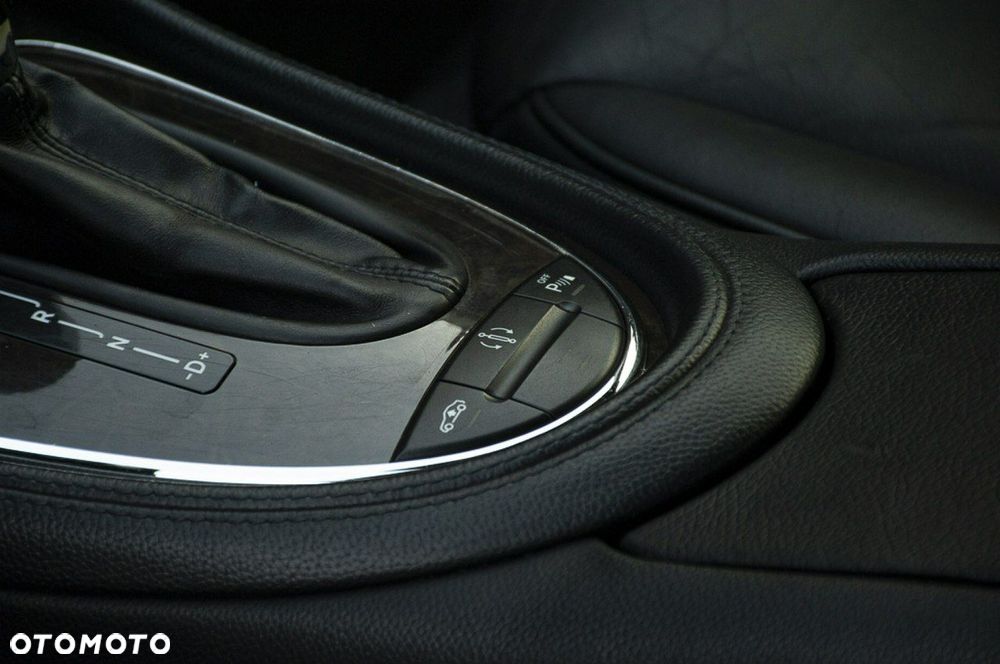 Mercedes-Benz CLS 500 7G-TRONIC - 40