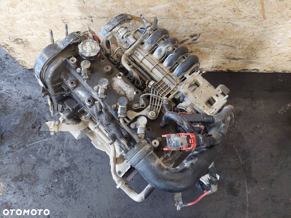 SILNIK BENZYNOWY SŁUPEK FIAT STILO I 1.2 16V 188A5000 - 6