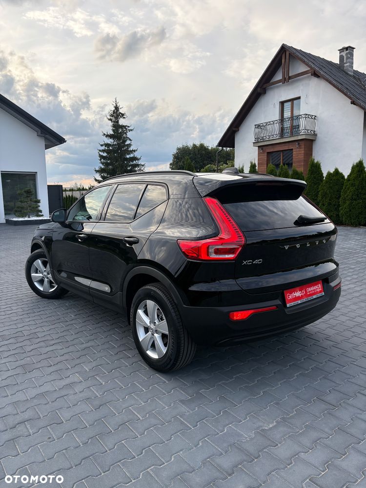 Volvo XC 40 T3 Momentum Pro - 23