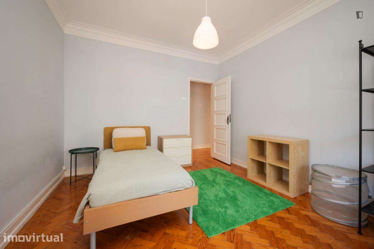 Quarto - localizado em Entrecampos Lisbon - Grande imagem: 3/13