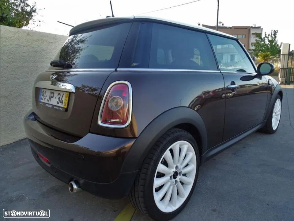 MINI 3 Portas Cooper D - 4