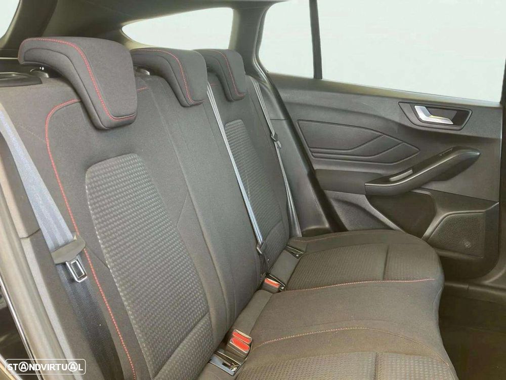 Ford Focus SW 1.0 EcoBoost ST-Line - 15