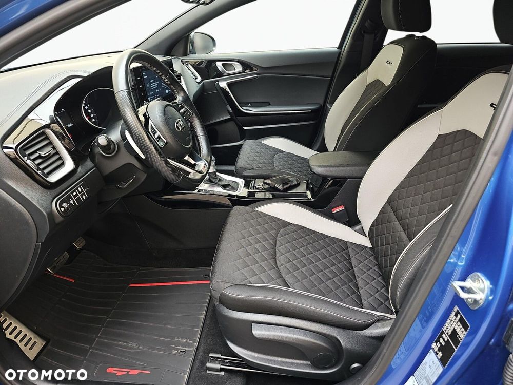 Kia ProCeed 1.5 T-GDI GT Line DCT - 14