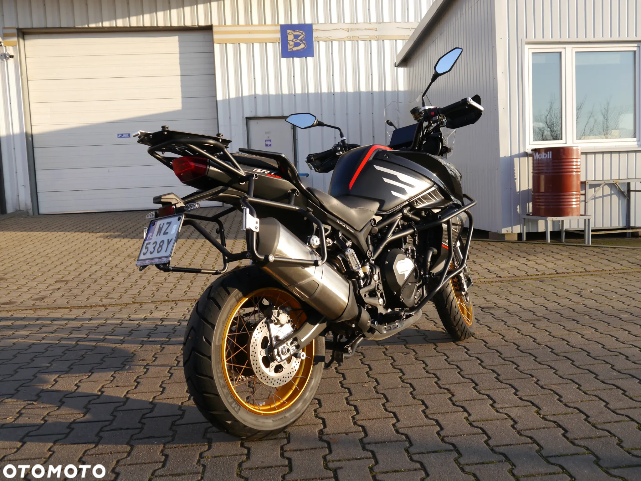 QJMOTOR SRT 800S - 4