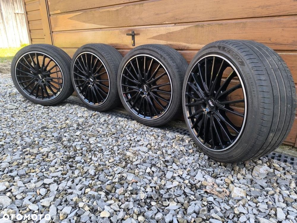 Koła AEZ 19 "5x114.3 235/40R19  Tesla Honda Toyota - 2