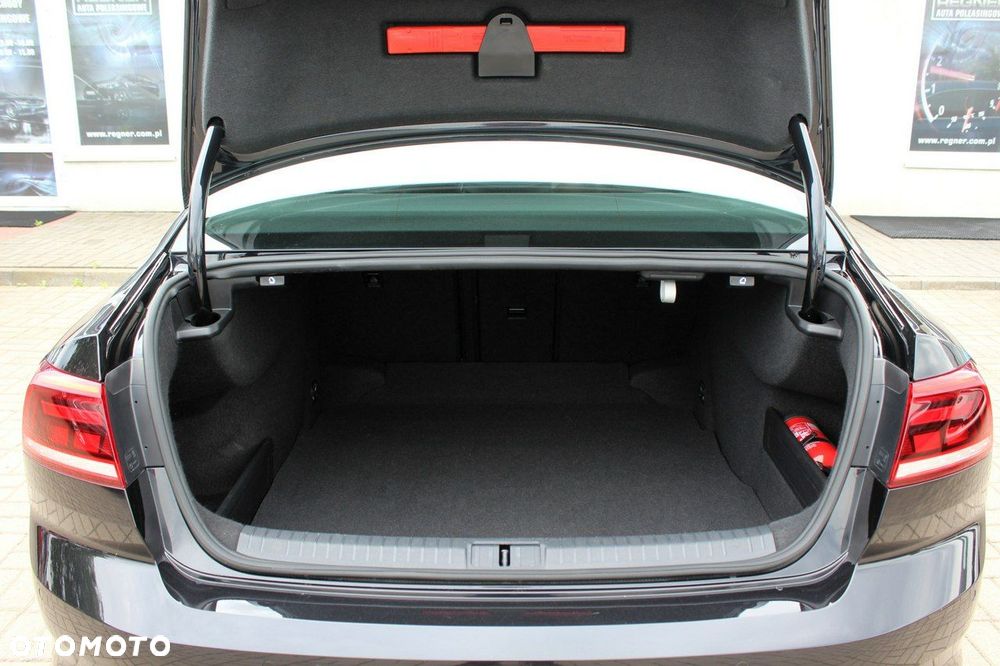 Volkswagen Passat 1.5 TSI EVO Business DSG - 9