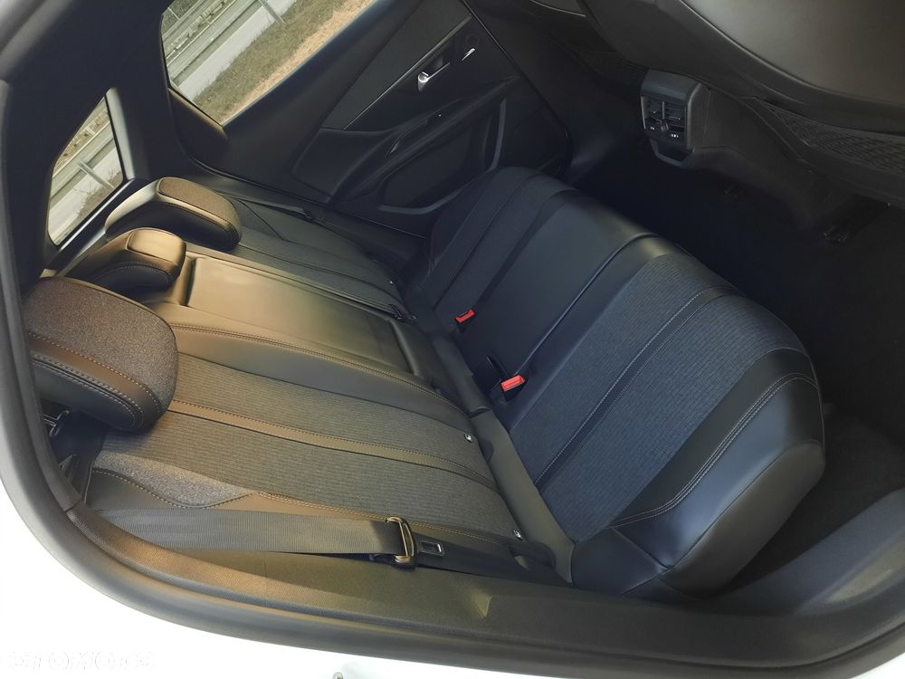 Peugeot 3008 PureTech 130 Stop & Start Allure - 23