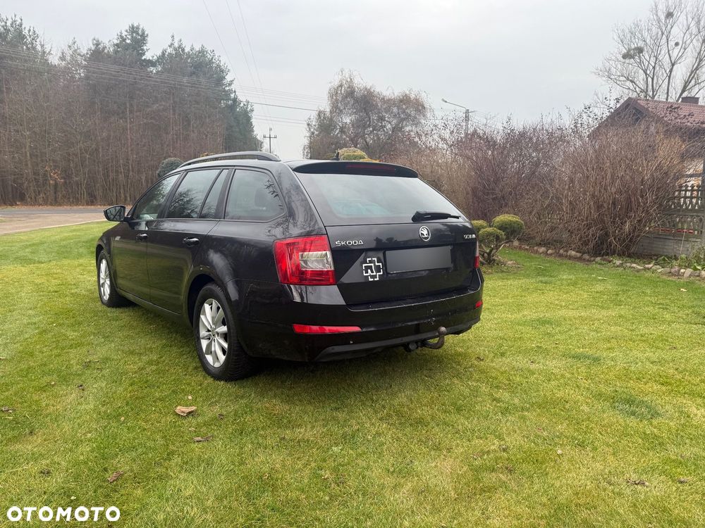 Skoda Octavia 2.0 TDI Elegance DSG - 11