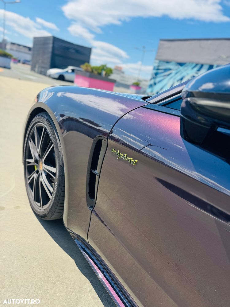Porsche Panamera - 21