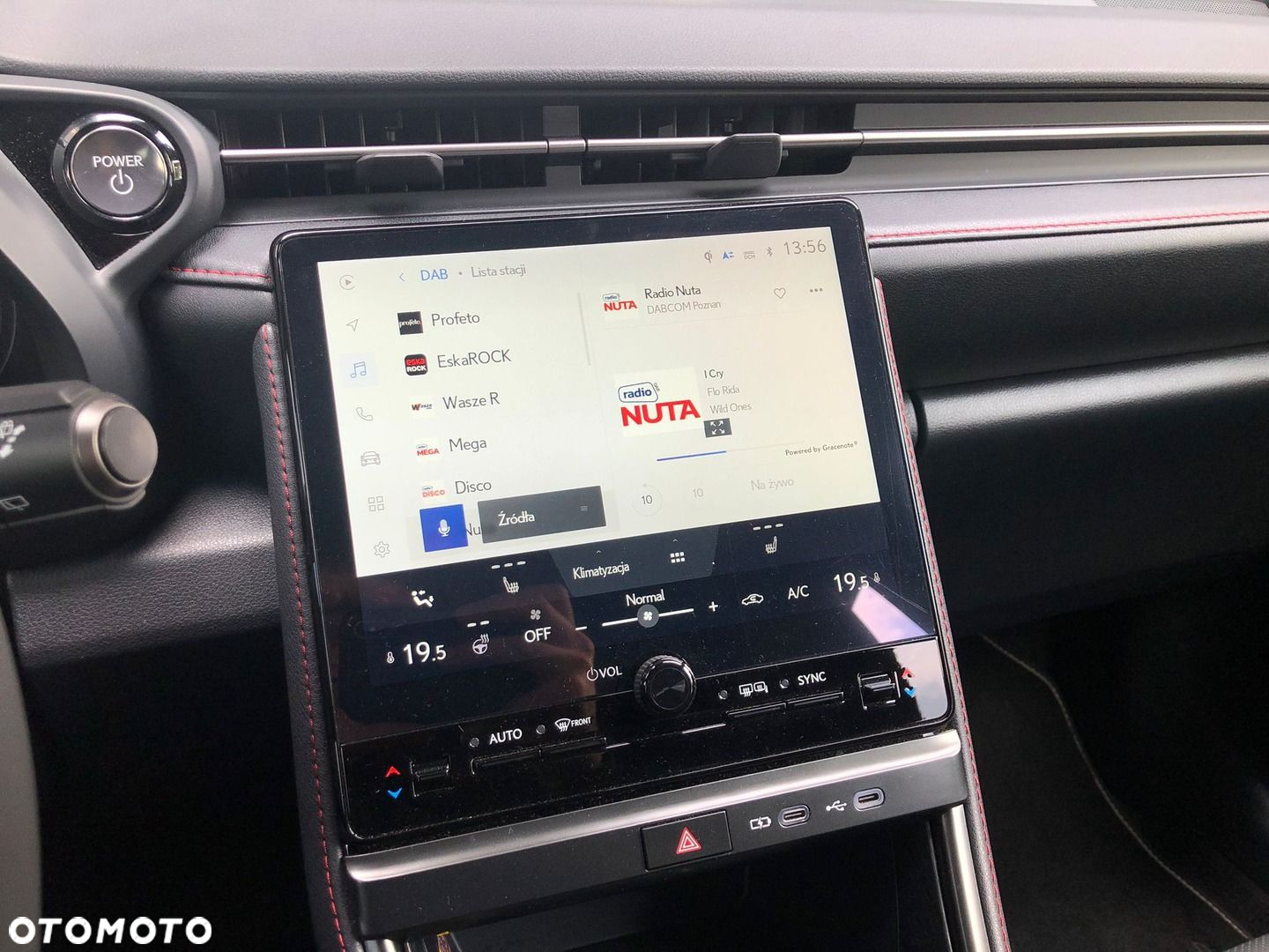 Lexus LBX 1.5 Hybrid Emotion - 18