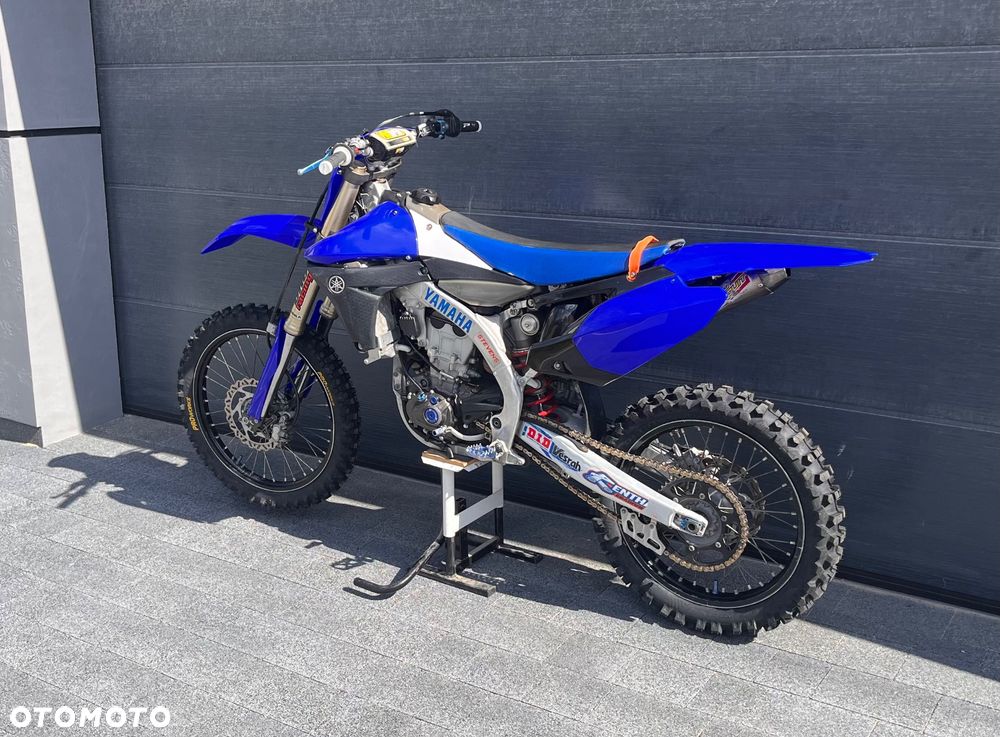 Yamaha YZF - 2