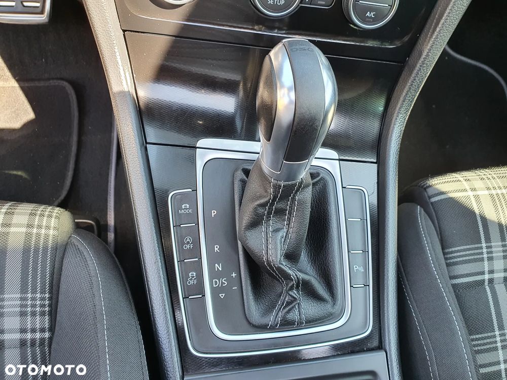 Volkswagen Golf GTD (BlueMotion Technology) DSG - 24