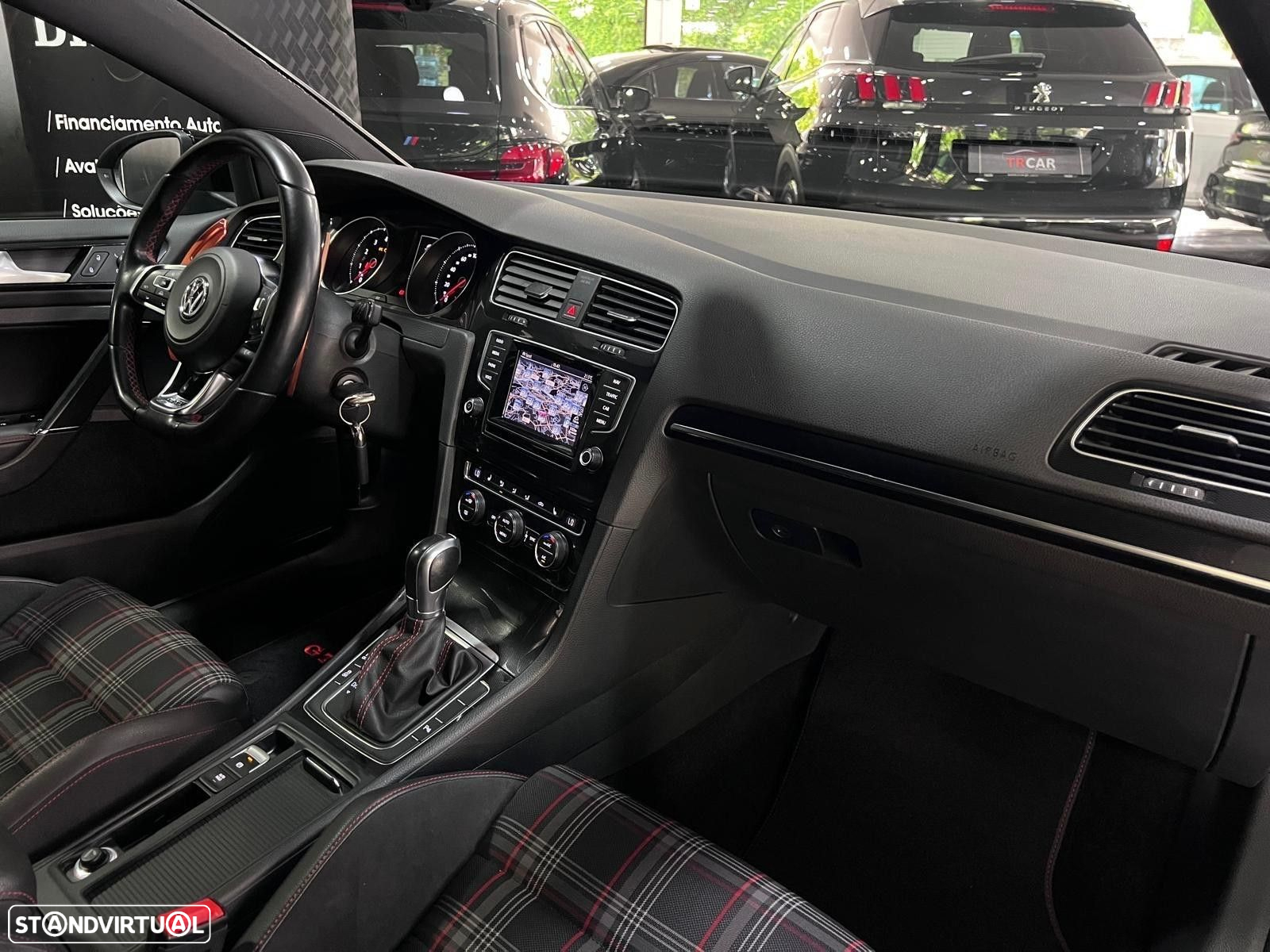 VW Golf 2.0 TSi GTi DSG Performance - 14