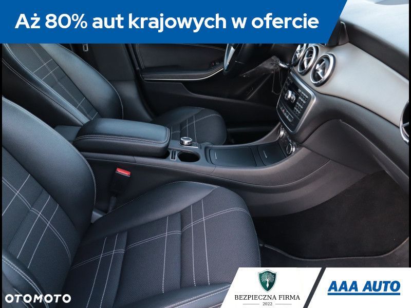 Mercedes-Benz CLA - 11