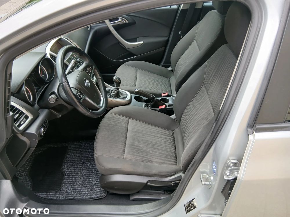 Opel Astra 2.0 CDTI DPF Cosmo - 16
