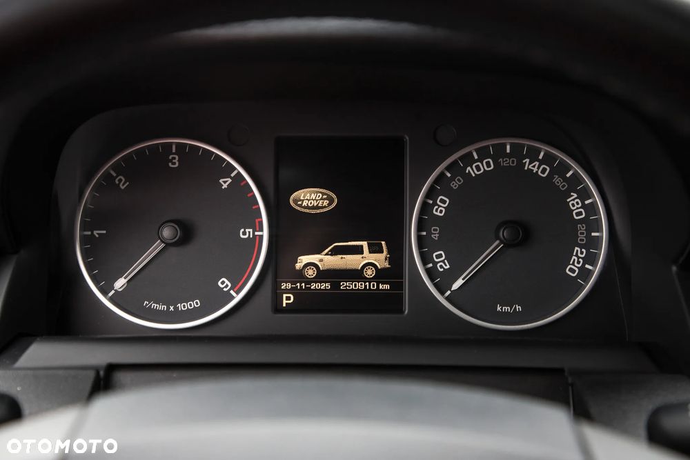 Land Rover Discovery 3.0 SD V6 HSE - 27