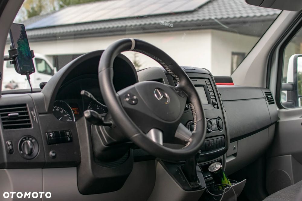 Mercedes-Benz Sprinter 319 - 21