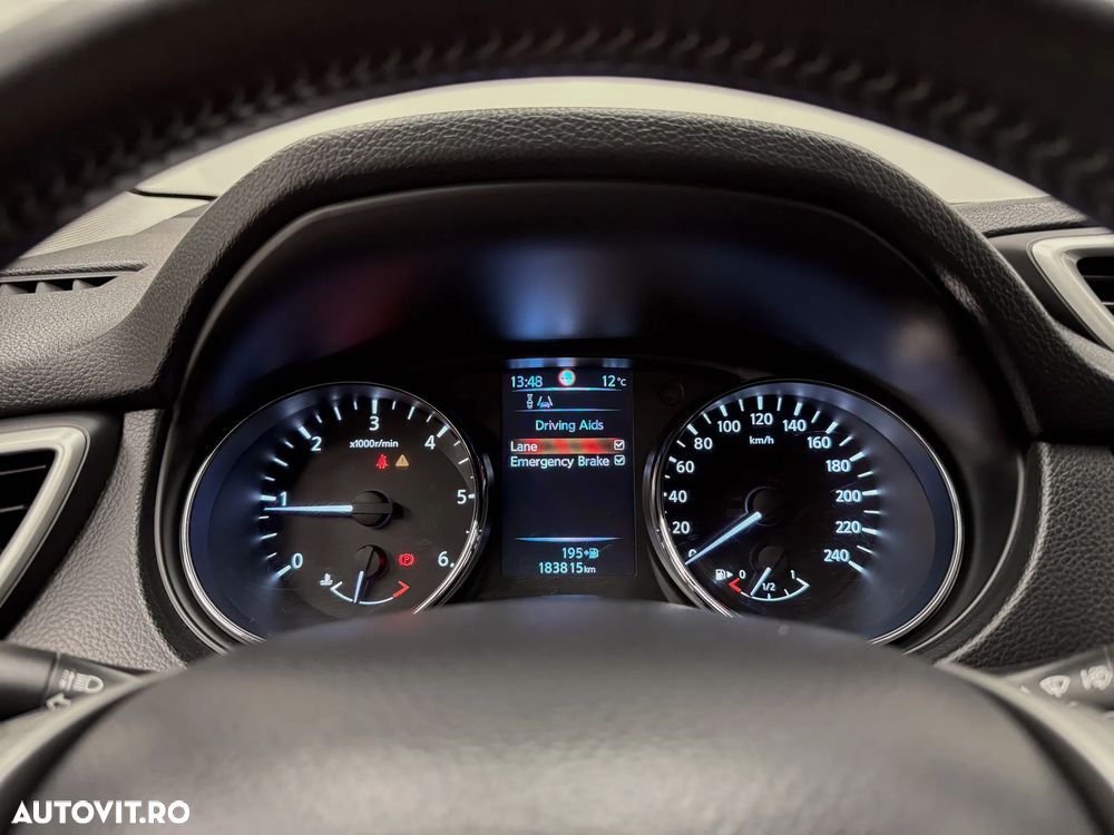 Nissan Qashqai 1.6 DCI Start/Stop N-Connecta - 26