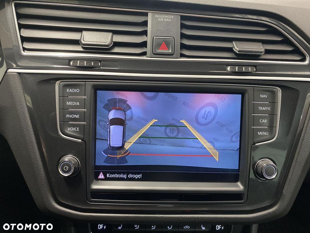 Volkswagen Tiguan - 21
