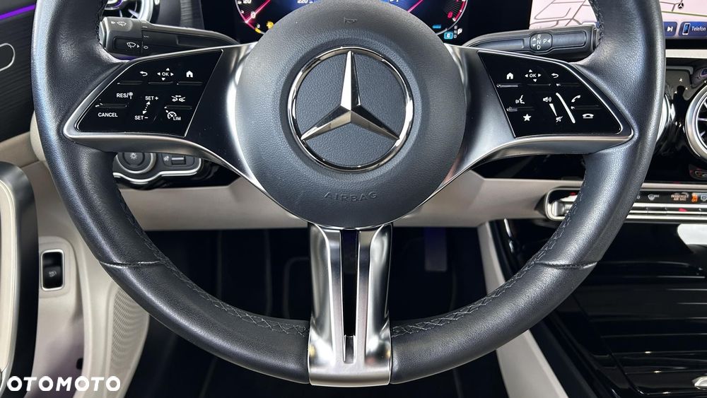 Mercedes-Benz CLA - 16
