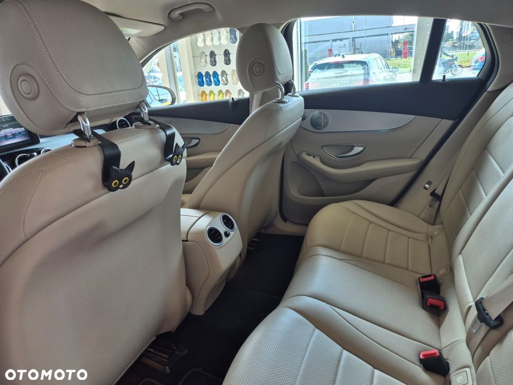 Mercedes-Benz GLC - 9