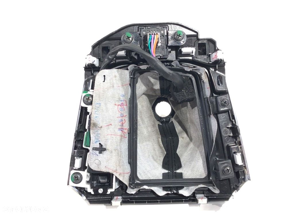 MIESZEK GAŁKA ZMIANY BIEGÓW - 269.00 PLN - MAZDA 2 (DL, DJ) 2014 - 2022 1.5 SKYACTIV-G 66 kW [90 - 5