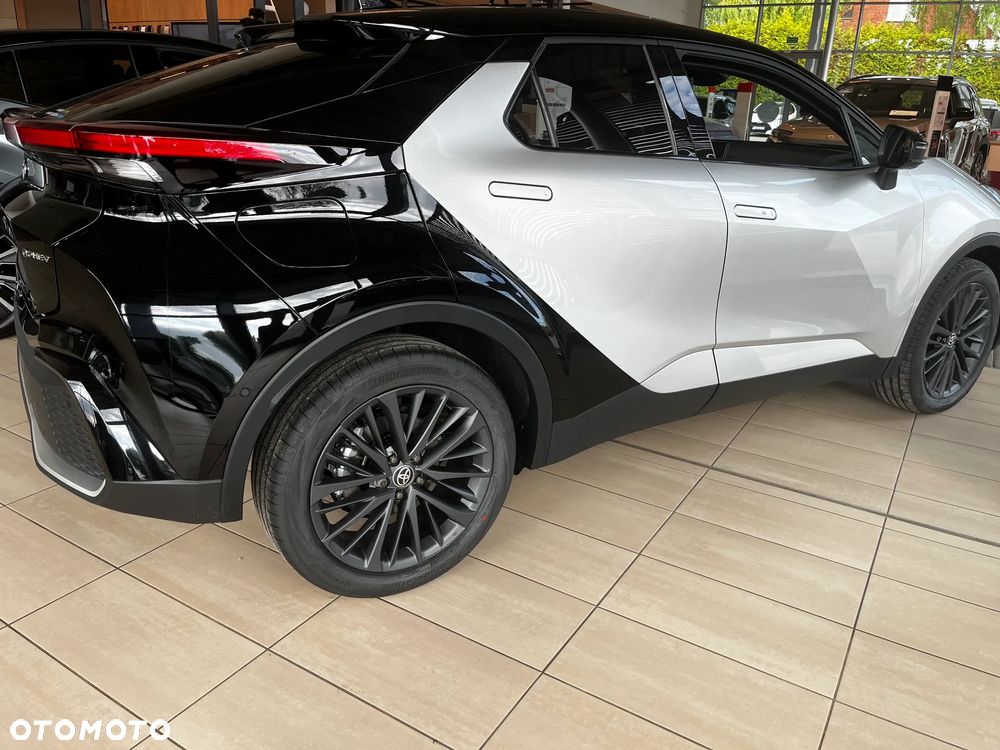 Toyota C-HR 2.0 PHEV Dynamic Force Tokyo Edition - 10