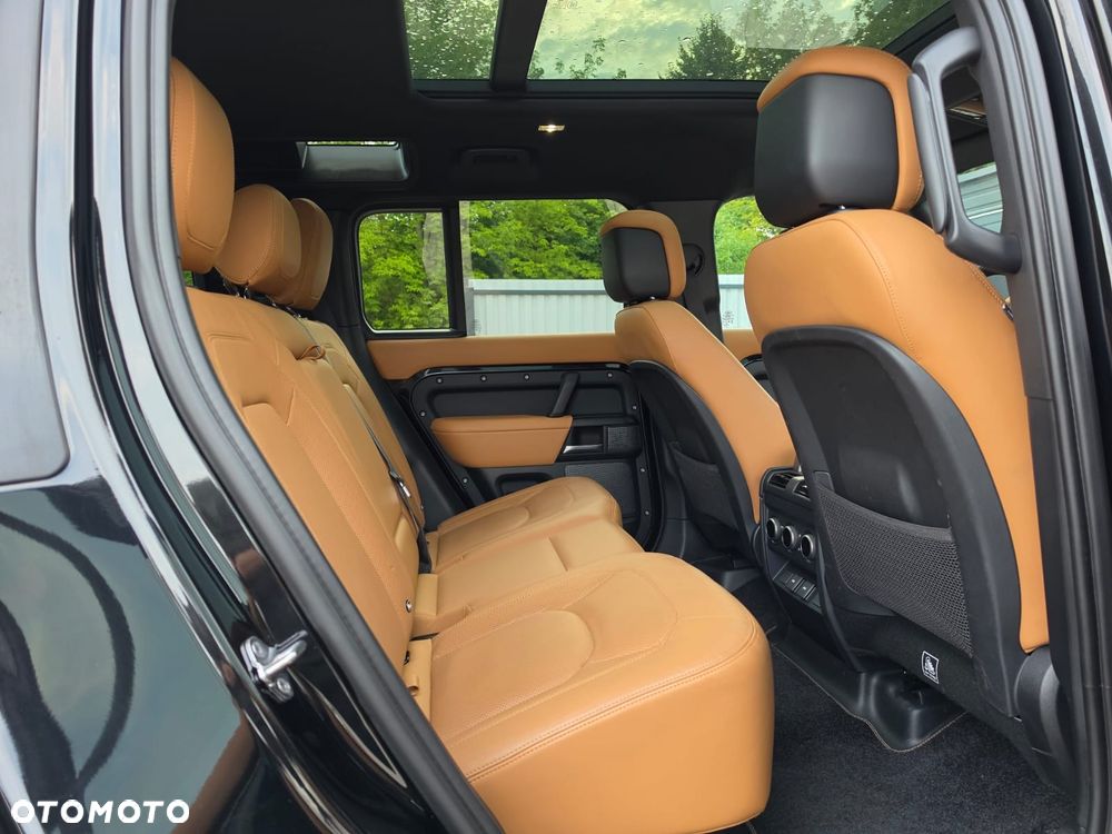 Land Rover Defender - 19