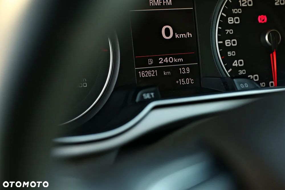 Audi A4 Limousine - 28