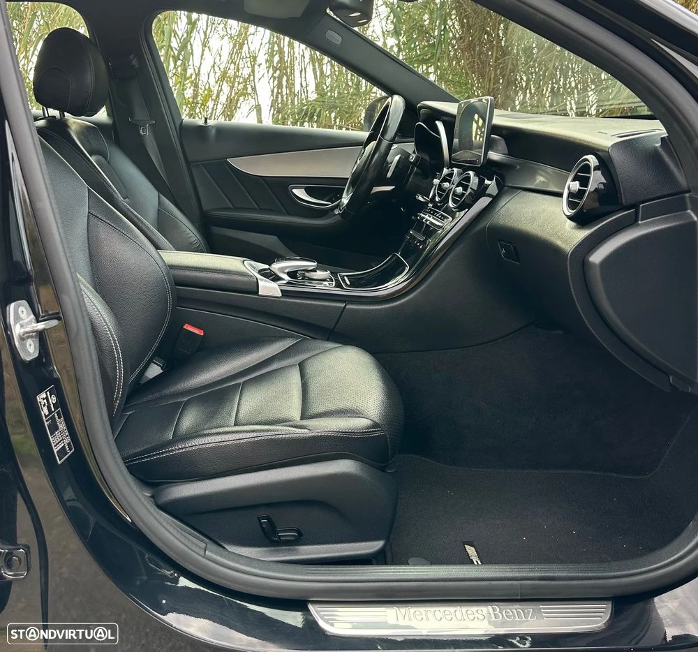 Mercedes-Benz C 300 BlueTEC Hybrid AMG Line - 11