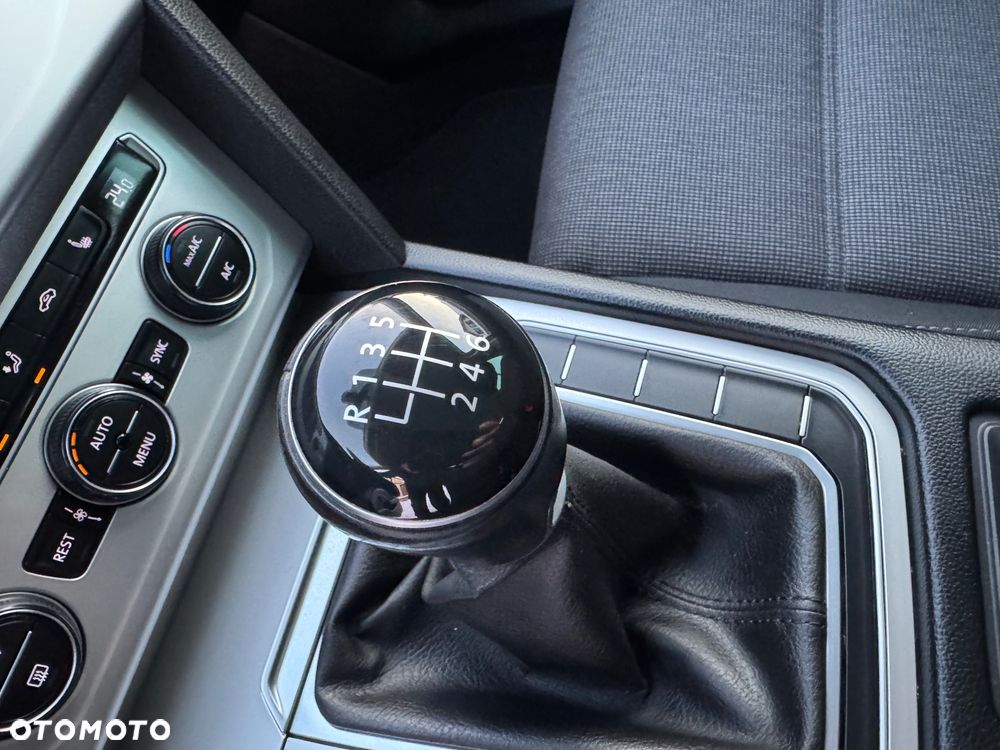 Volkswagen Passat Variant 1.4 TSI ACT (BlueMotion Technology) Highline - 30