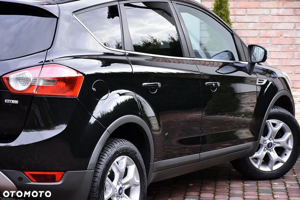 Ford Kuga 2.0 TDCi 4x4 Titanium - 11