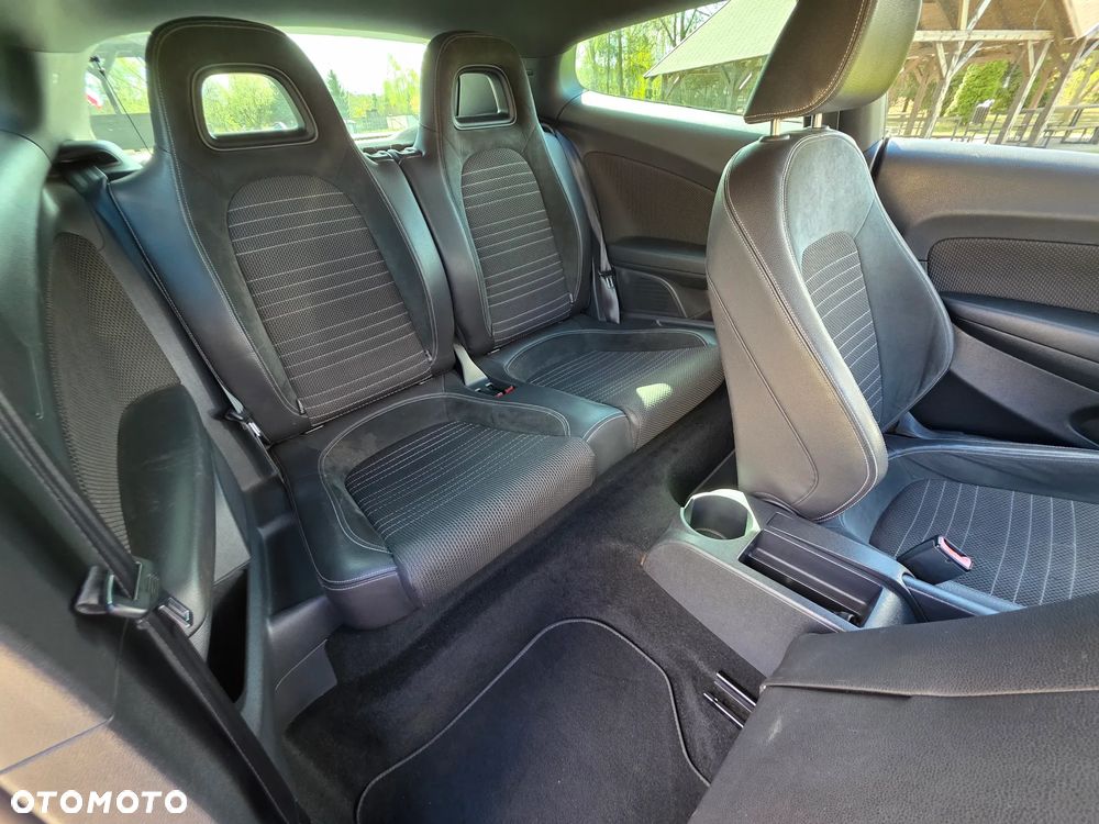 Volkswagen Scirocco - 11