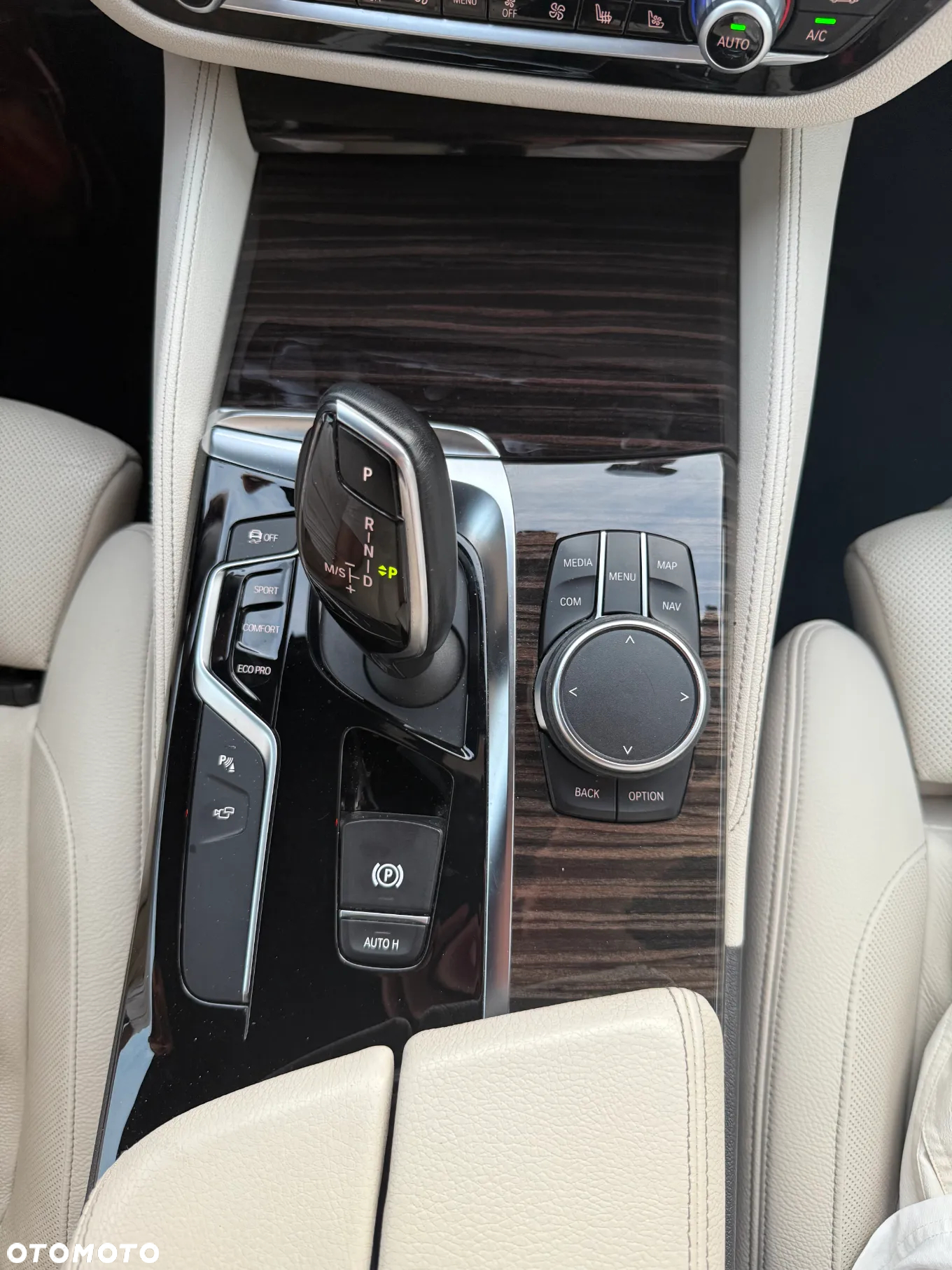 BMW Seria 5 520d xDrive M Sport sport - 17