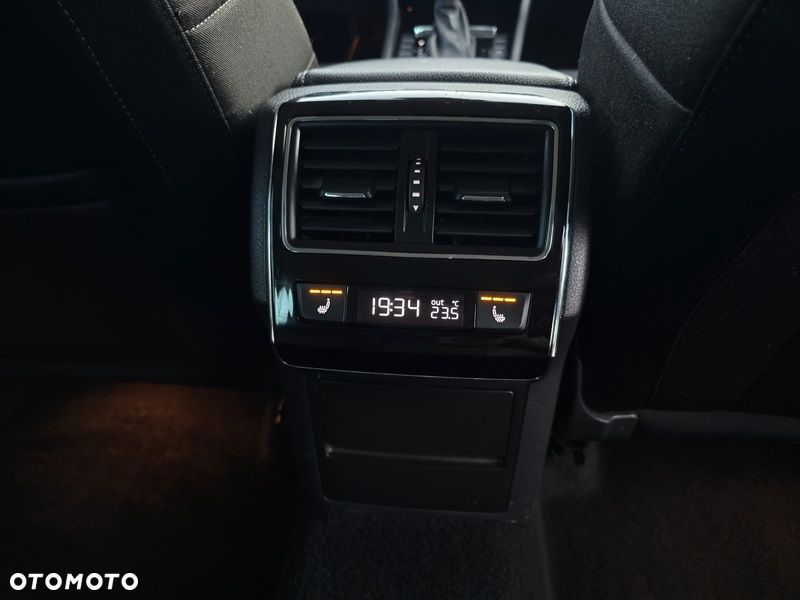 Skoda Superb 1.6 TDI Ambition DSG - 11