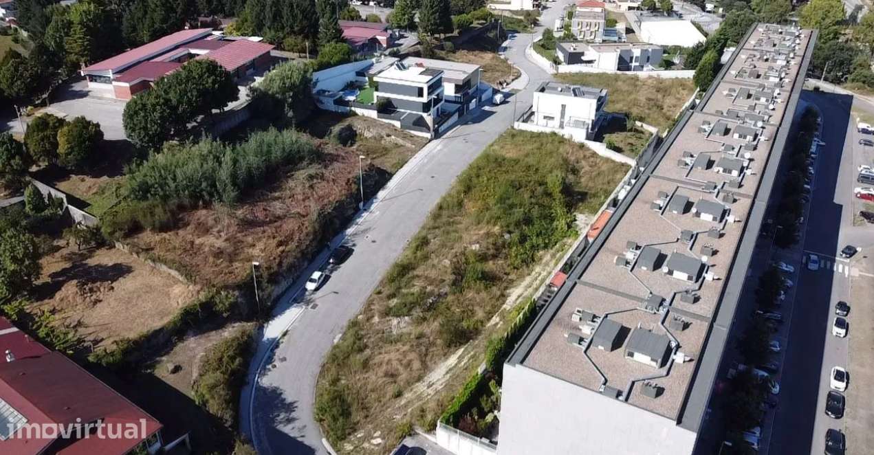 Lote de Terreno - Zona valorizada de Lordelo - Grande imagem: 3/9