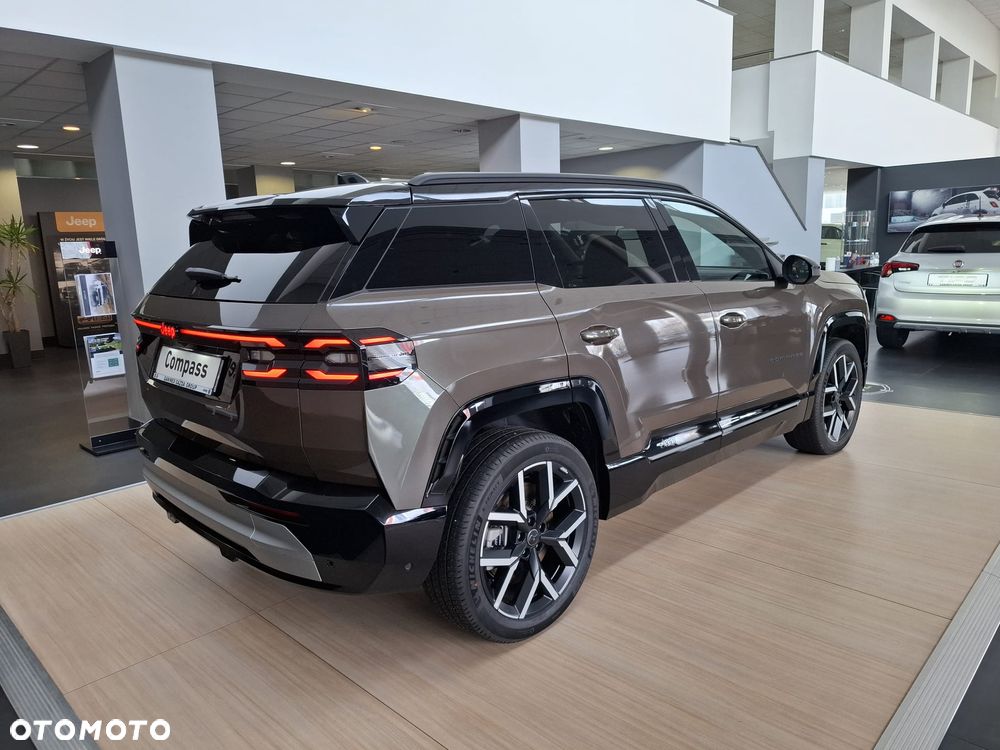 Jeep Compass 74 kWh First Edition - 4