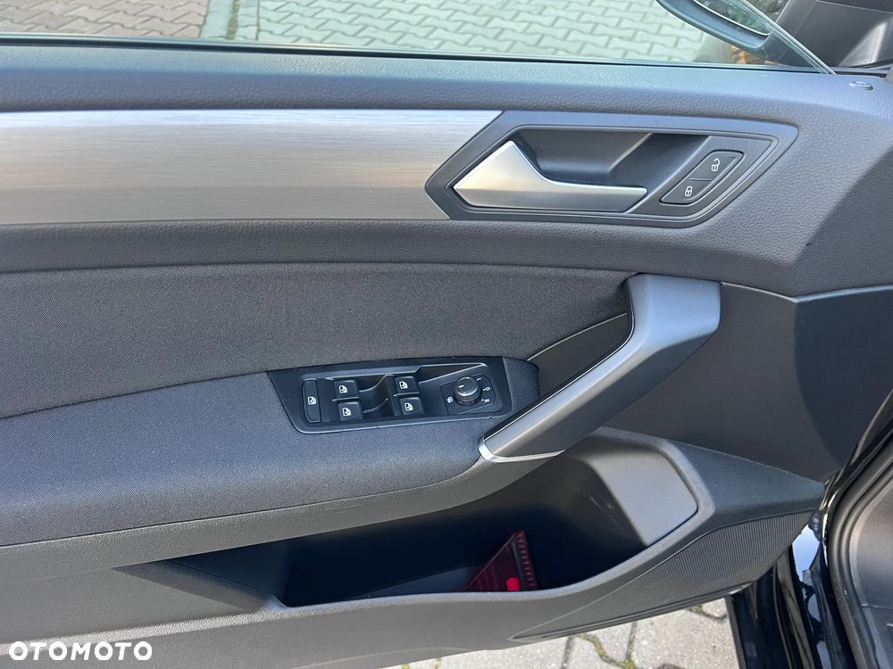 Volkswagen Touran 2.0 TDI SCR (BlueMotion Technology) Comfortline - 10
