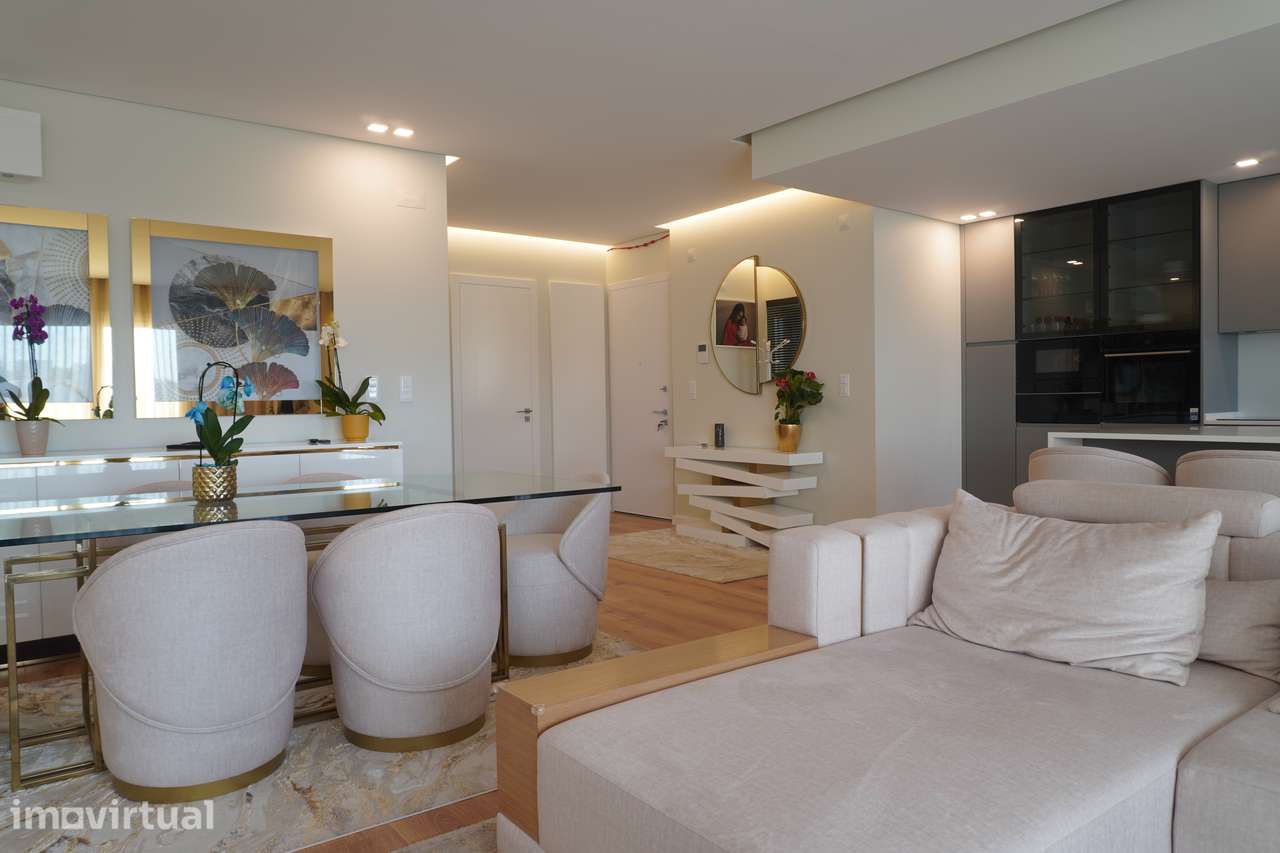 Apartamento T4 no Infantado, Loures — Sofisticação em Cada Detalhe - Grande imagem: 3/51