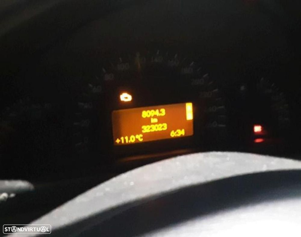 Mercedes-Benz C 200 - 4