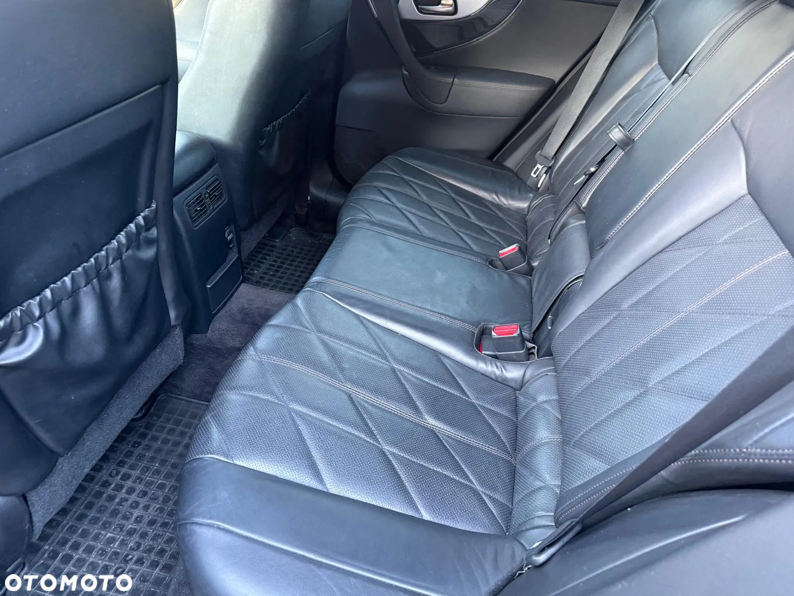 Infiniti QX70 3.0d S Premium - 9