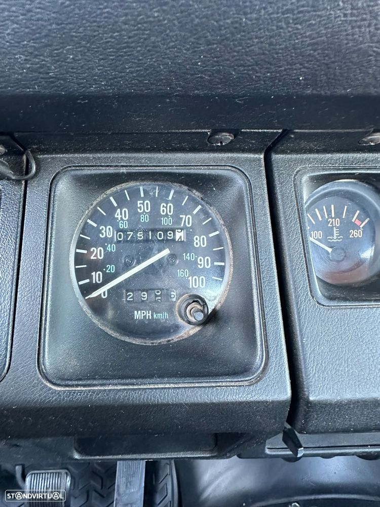 Jeep Wrangler - 16